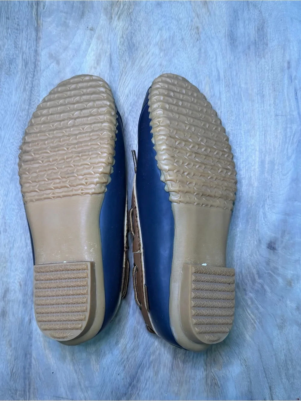 NEW JBU Mens Brown and Navy Duck Shoes - Cozy Outdoor Slip-Ons - Size 9